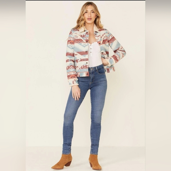 Wrangler Jacket - Picture 2 of 6